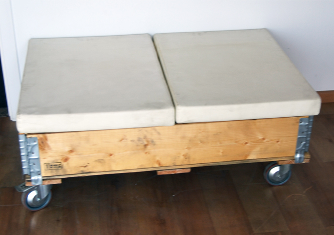 Puff con Cerco 80x120 y Ruedas.
