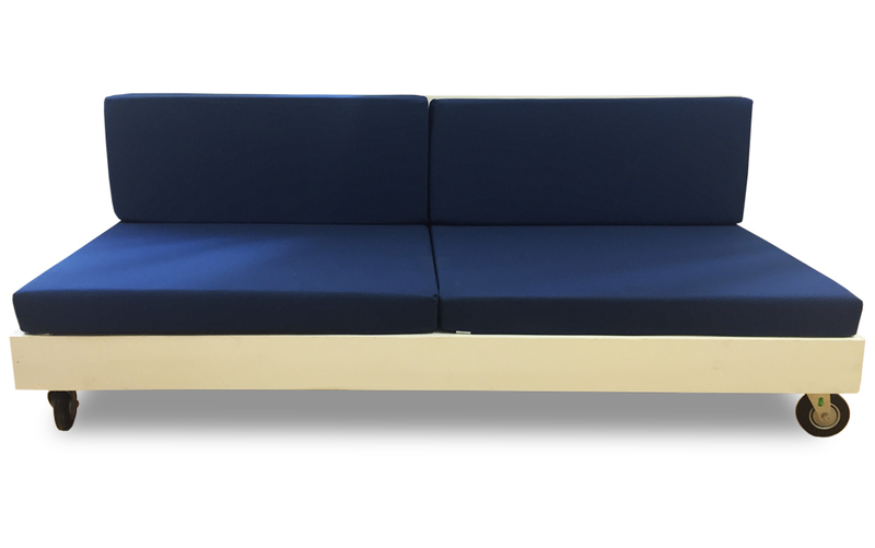 Sofa Palet Pintado de Blanco con Ruedas Nature 80 x 200 x 36 cm