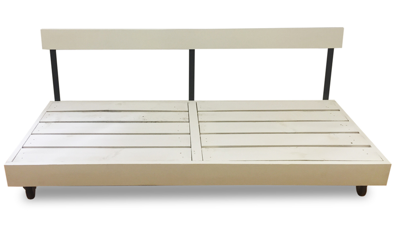 Sofa Palet Pintado de Blanco con Ruedas Nature 80 x 200 x 36 cm