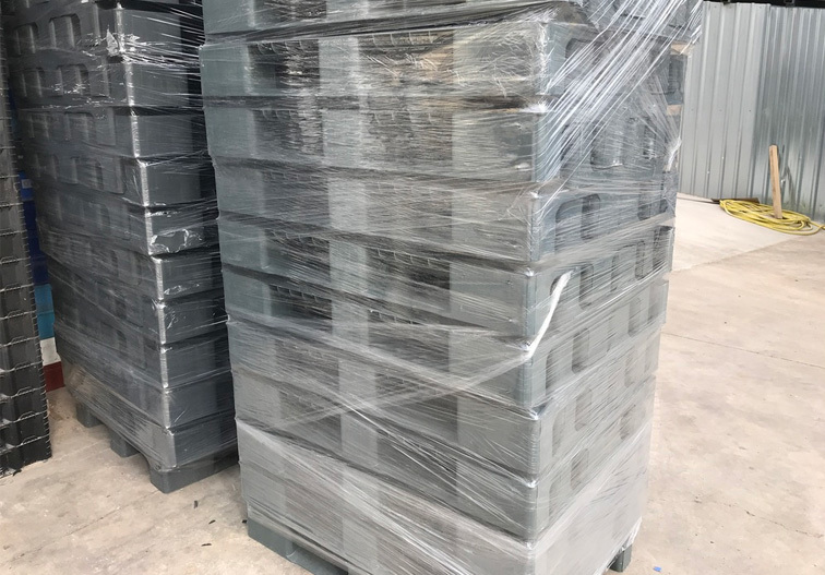 Palet Plástico Superficie Lisa 80 x 120 cm Ref.SPK80120k