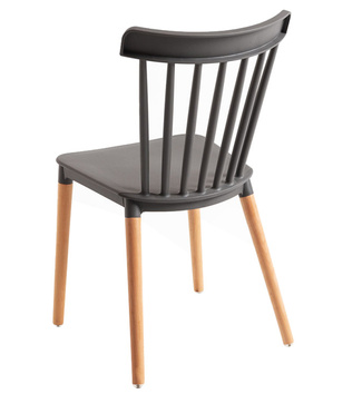 Silla Sansa en Haya y Polipropileno 54 x 44 x 82 cm