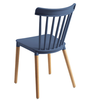 Silla Sansa en Haya y Polipropileno 54 x 44 x 82 cm
