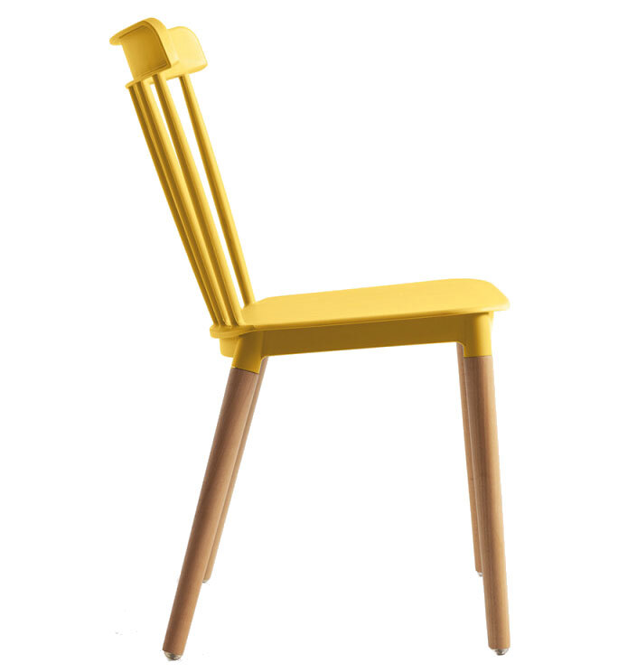 Silla Sansa en Haya y Polipropileno 54 x 44 x 82 cm