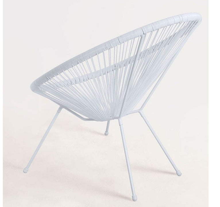 Silla Eggs de Polietileno Patas Negras 83 x 72 x 83,5 cm