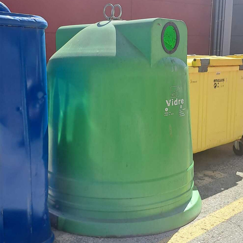 Lote Contenedores Vidrio Usados para Vía Pública 2500kg 