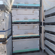 Lote de 16 contenedores usados tipo H 180 x 120 x 100 cm 