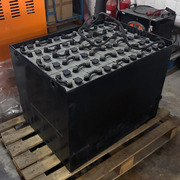 Batería para carretilla elevadora usada