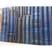 Lote de palets plastico taco central ancho 80x120 cm 