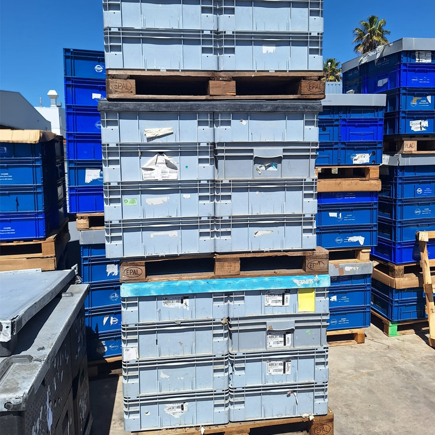Lote de Cajas de Plástico Norma Europa Usadas 60 x 80 x 20 cm 