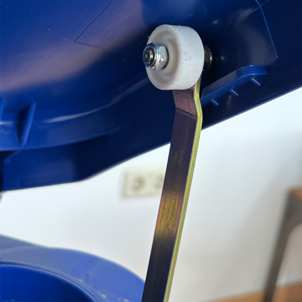 Contenedor de Basura Azul con Pedal de Metal de 120 litros  