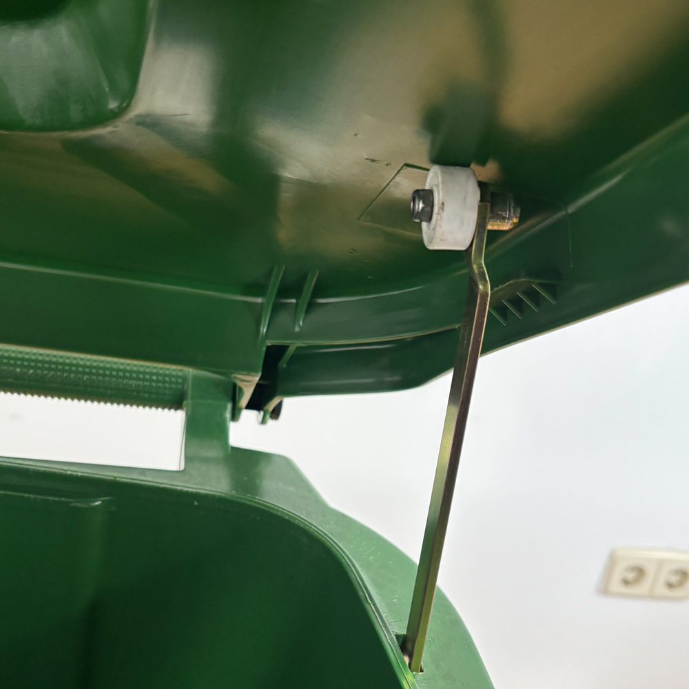 Contenedor de Residuos 240 litros Verde con Pedal Metálico 