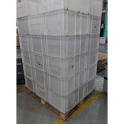 Lote de 660 cajas plásticas blancas usadas 40 x 60 x 28,5 cm 